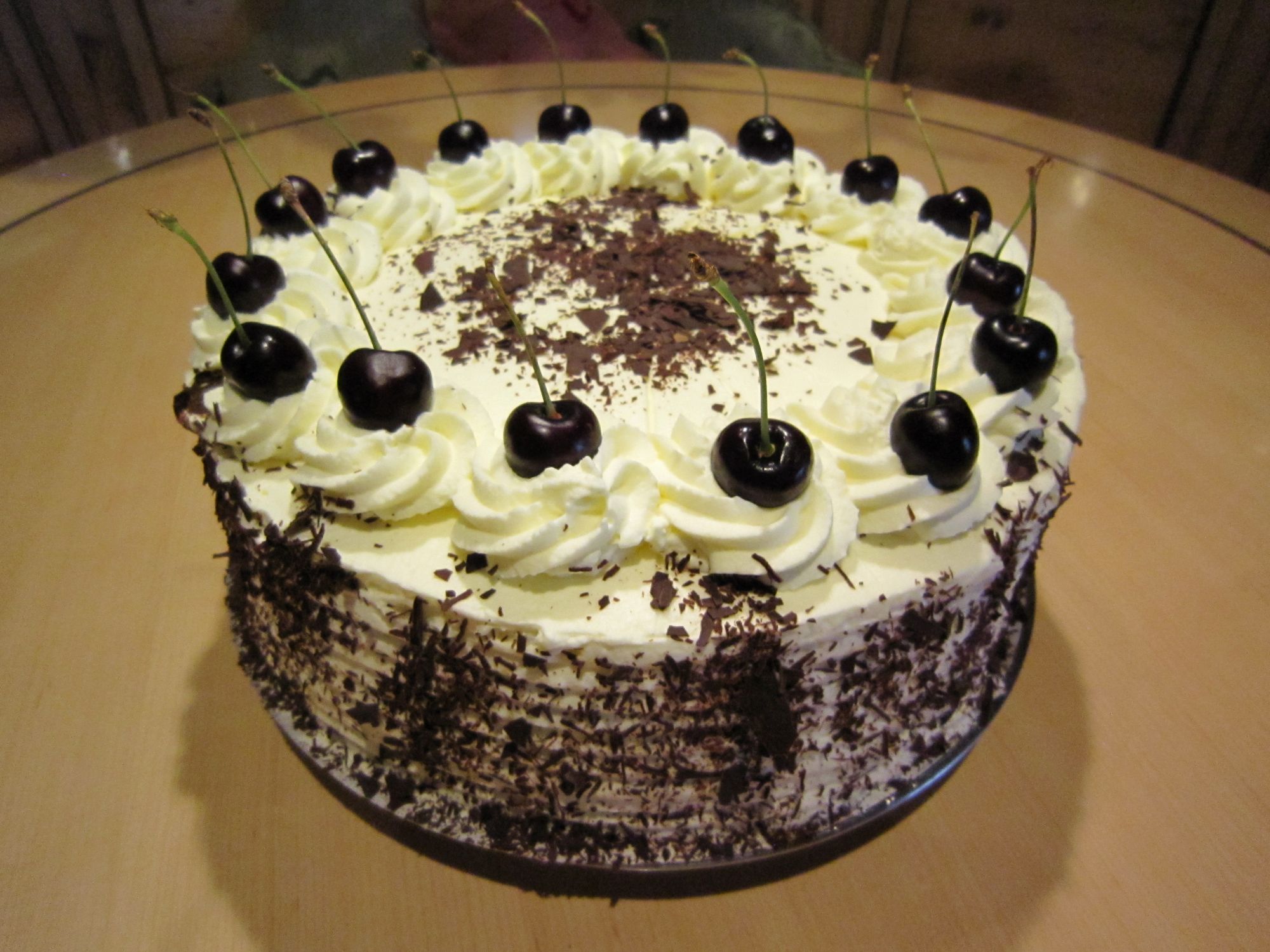 Schwarzwaelder Kirschtorte: die Spezialität in der Erlebniswelt Mummelsee Schwarzwaelder Kirschtorte: die Spezialität in der Erlebniswelt Mummelsee