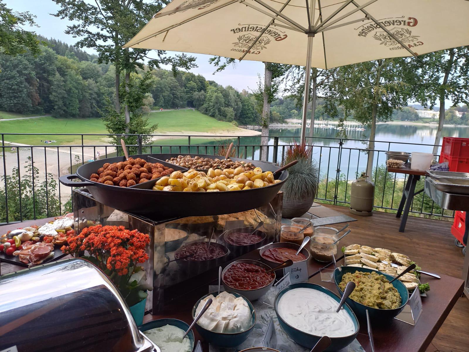 Grillbuffet am See im H1 