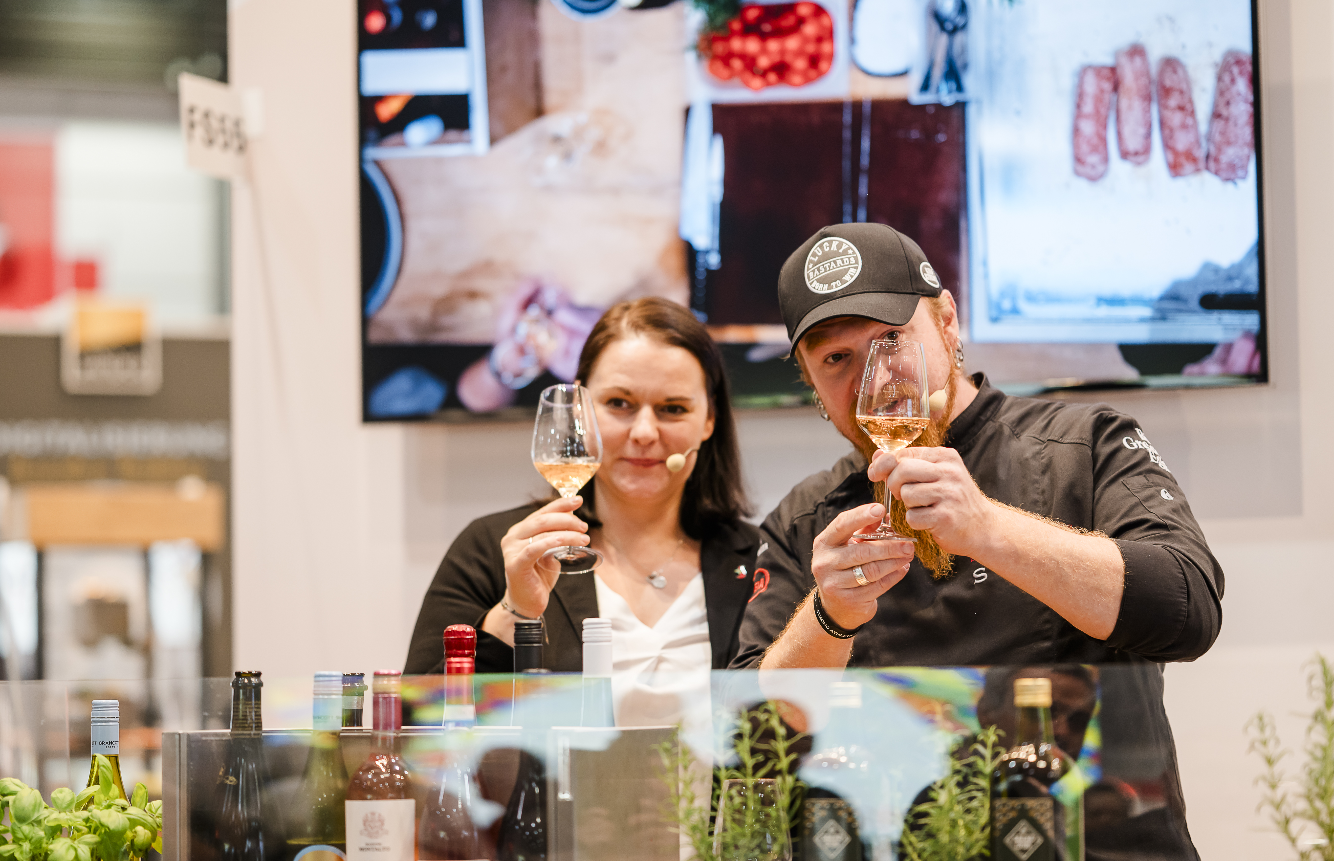 Maja Kirsch und Lucki Maurer beim Showcooking 