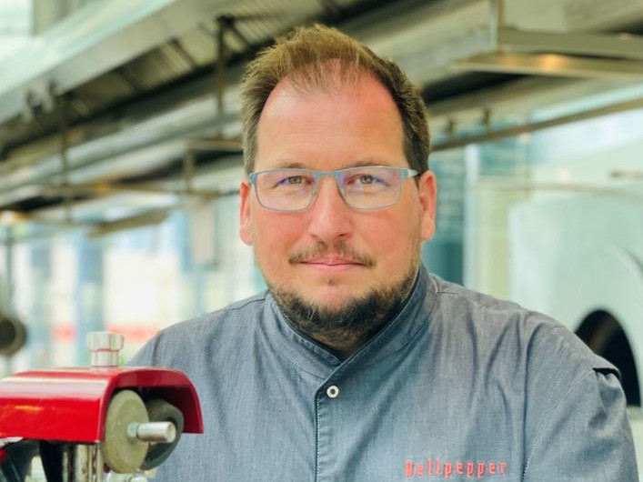 Seit 2023 ist Gordon Blume als Culinary Director für alle kulinarischen Belange im Hyatt Regency Mainz verantwortlich. Seit 2023 ist Gordon Blume als Culinary Director für alle kulinarischen Belange im Hyatt Regency Mainz verantwortlich.