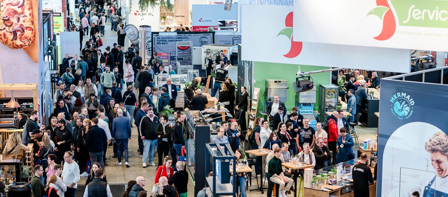 FOODSpecial Stuttgart 2026 Eine große Menschenmenge in einem großen Raum