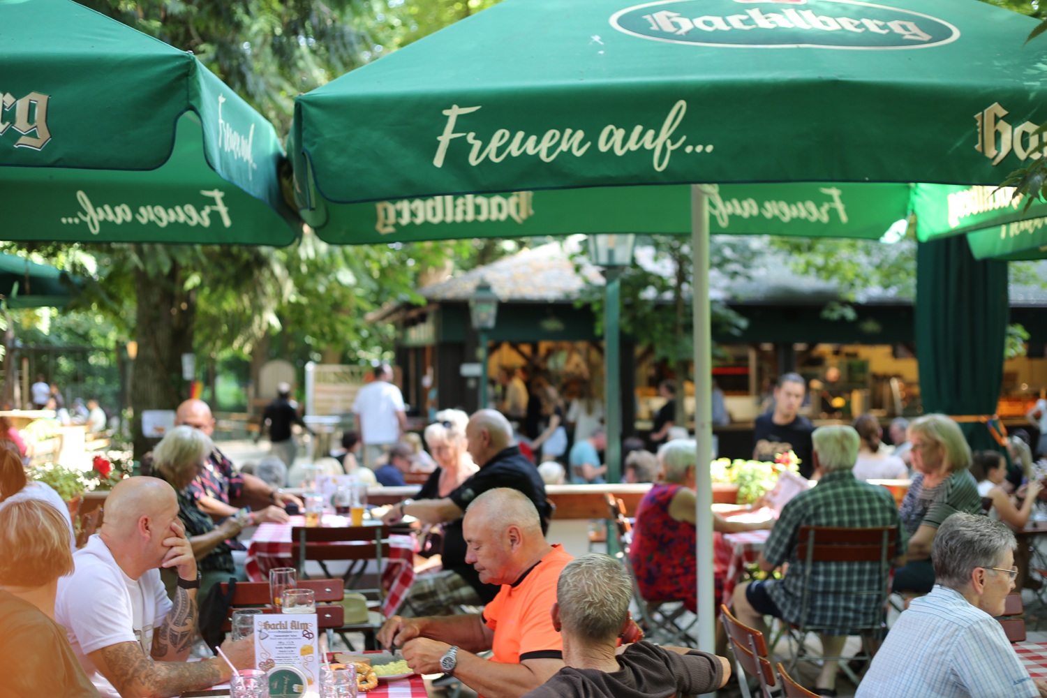 Hacklberger Biergarten