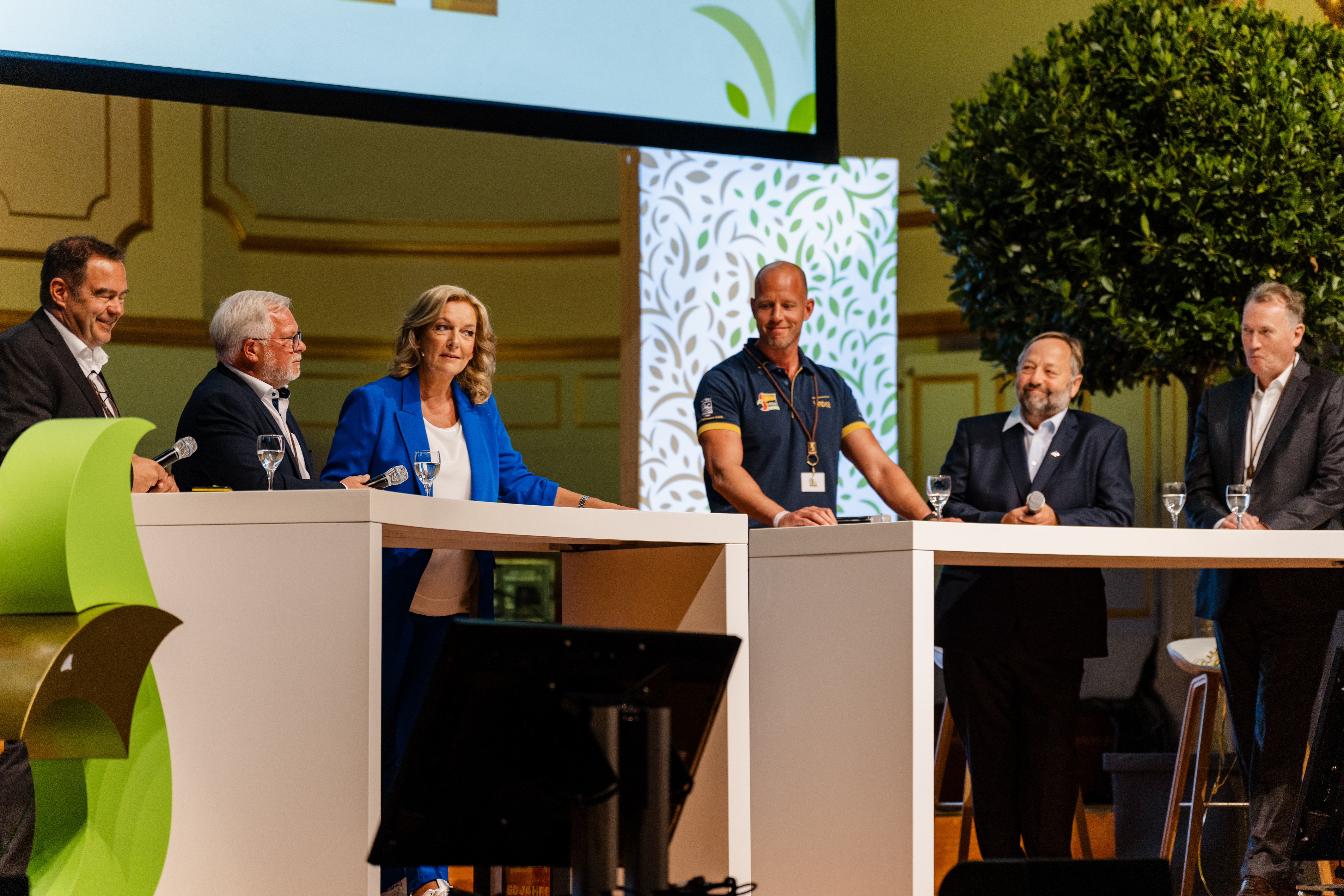 50 Jahre Service-Bund 50 Jahre Service-Bund