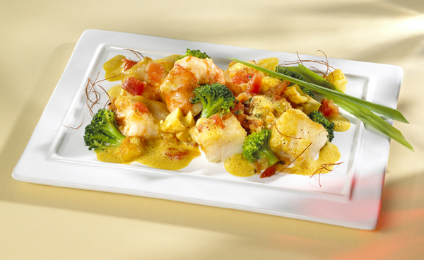 Fisch-Pfanne asiatisch mit Brokkoli und Curry-Ingwer-Sauce - Rezepte ...